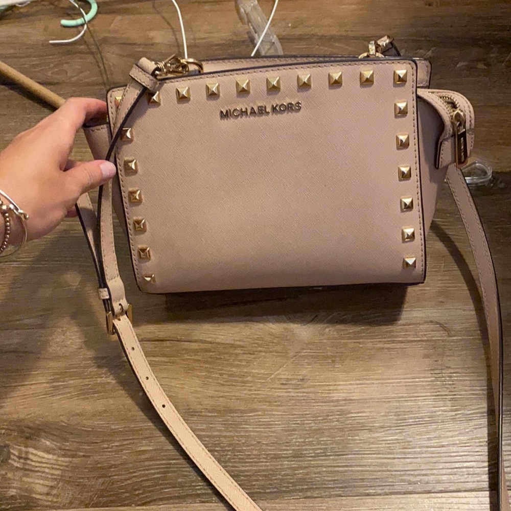 Micheal Kors crossbody